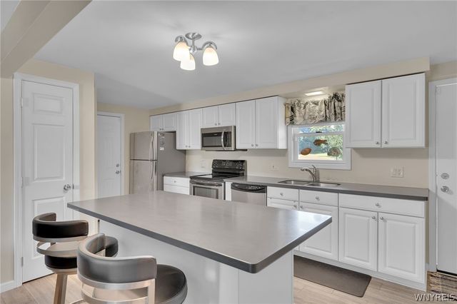2350 Berg Road, West Seneca, NY 14218