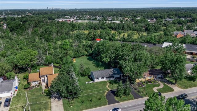 2350 Berg Road, West Seneca, NY 14218