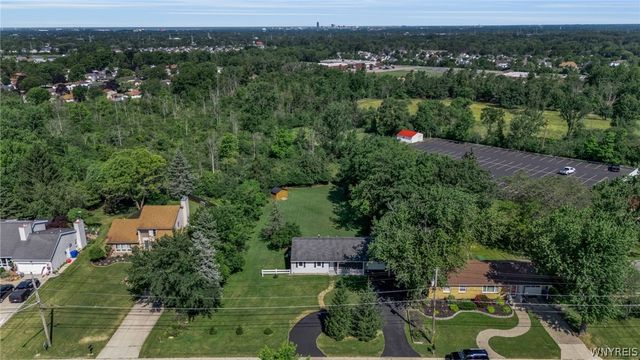 2350 Berg Road, West Seneca, NY 14218