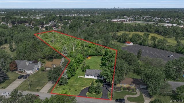 2350 Berg Road, West Seneca, NY 14218