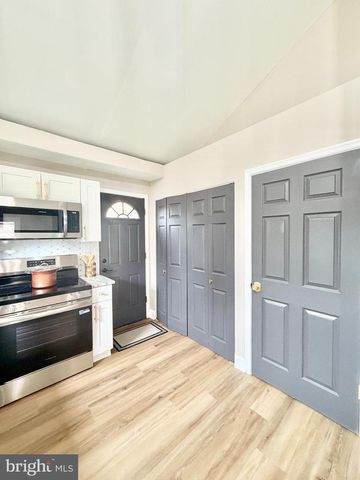 3804 WESTON AVE, Bristol, PA 19007