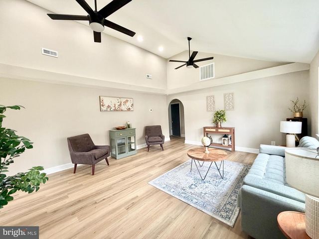 3804 WESTON AVE, Bristol, PA 19007