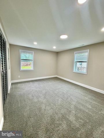 3804 WESTON AVE, Bristol, PA 19007