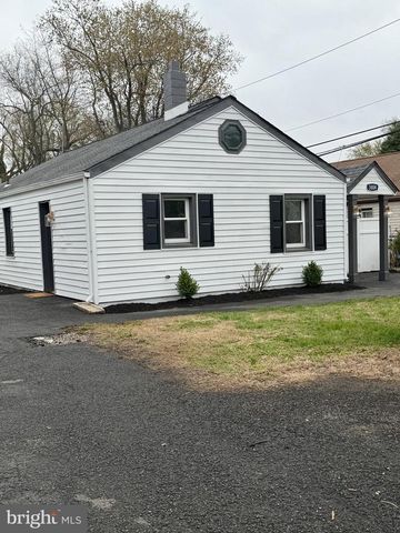 3804 WESTON AVE, Bristol, PA 19007