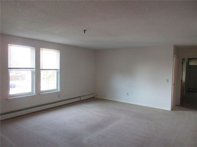 175 Massachusetts Avenue 103, Warwick, RI 02888