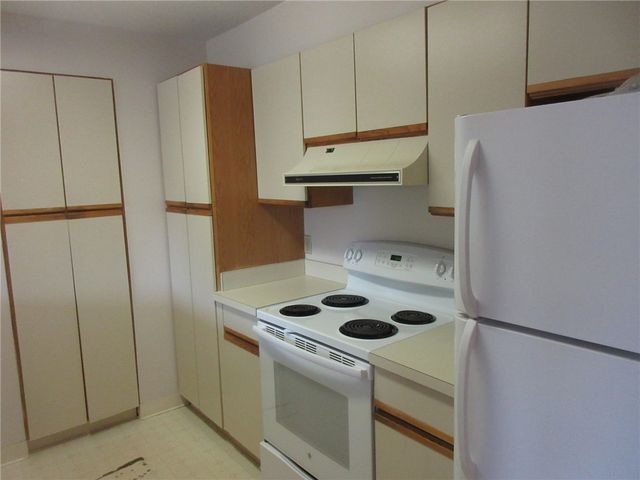 175 Massachusetts Avenue 103, Warwick, RI 02888