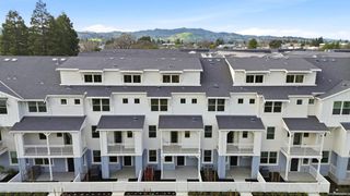 2737 Oak Road, Walnut Creek, CA 94597
