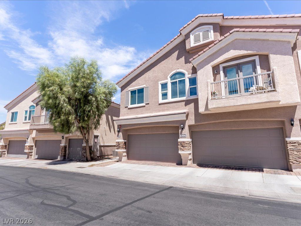6496 Clara Bow Avenue 103, Las Vegas, NV 89122 — photo 2