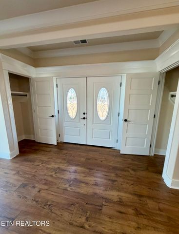 414 Beachwood Drive, Crossville, TN 38558