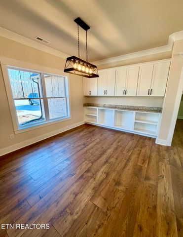 414 Beachwood Drive, Crossville, TN 38558