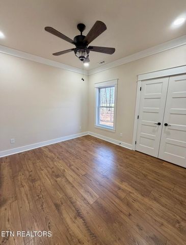 414 Beachwood Drive, Crossville, TN 38558