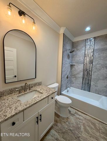 414 Beachwood Drive, Crossville, TN 38558