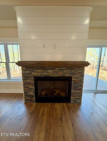 414 Beachwood Drive, Crossville, TN 38558