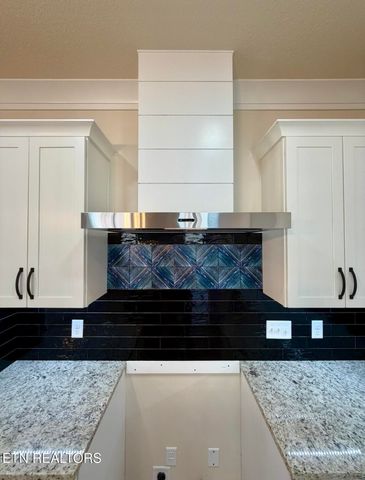 414 Beachwood Drive, Crossville, TN 38558