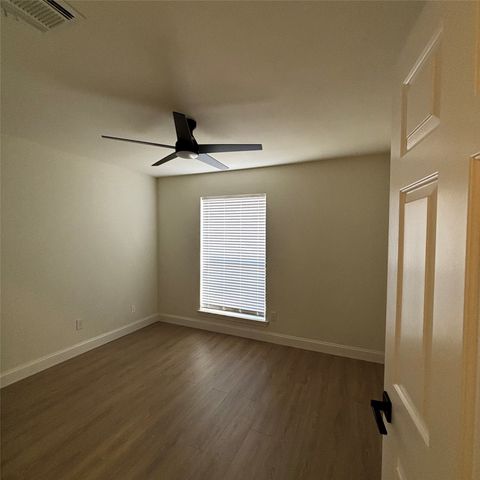 1906 Buffalo Bend Drive, Lewisville, TX 75067