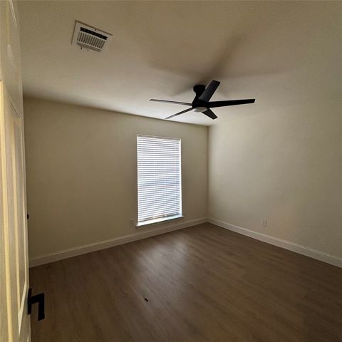 1906 Buffalo Bend Drive, Lewisville, TX 75067