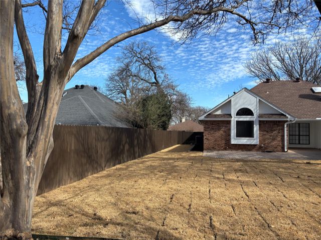 1906 Buffalo Bend Drive, Lewisville, TX 75067