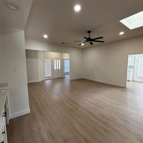 1906 Buffalo Bend Drive, Lewisville, TX 75067