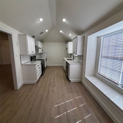 1906 Buffalo Bend Drive, Lewisville, TX 75067