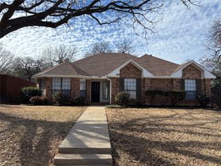 1906 Buffalo Bend Drive, Lewisville, TX 75067