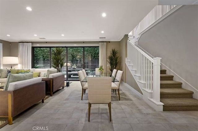 166 Villa Ridge, Irvine, CA 92602