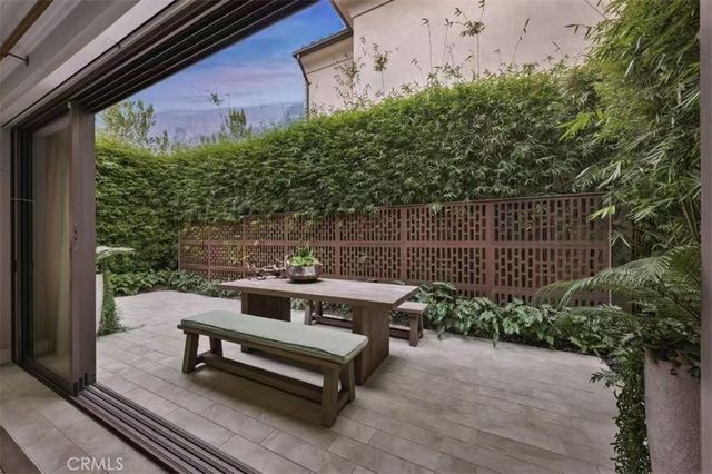 166 Villa Ridge, Irvine, CA 92602