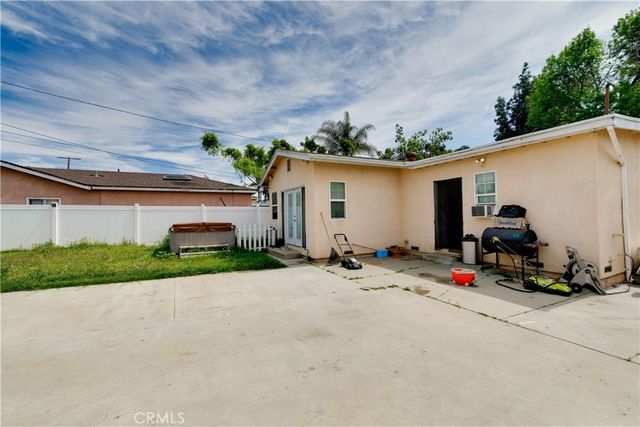 3301 E 67th Way, Long Beach, CA 90805