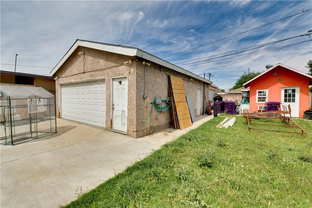 3301 E 67th Way, Long Beach, CA 90805