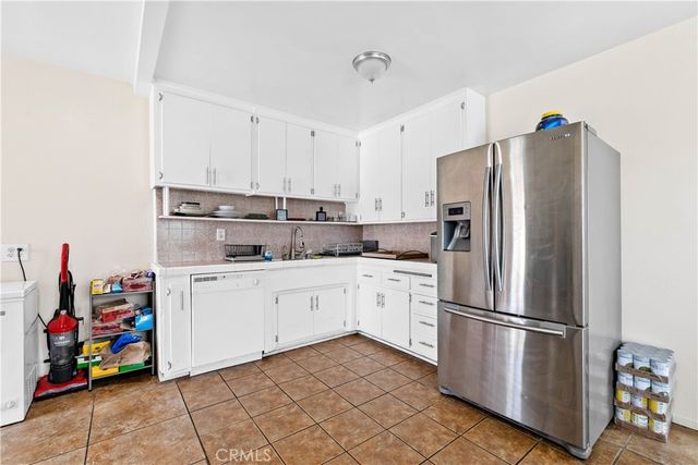 3301 E 67th Way, Long Beach, CA 90805