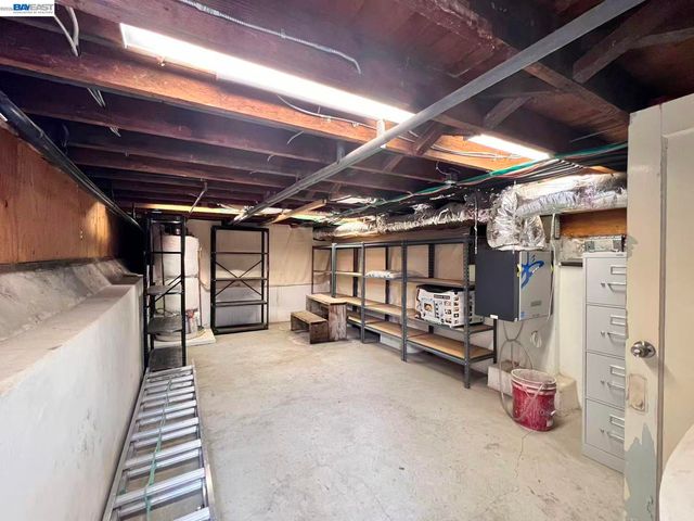 3325 Macarthur Blvd, Oakland, CA 94602