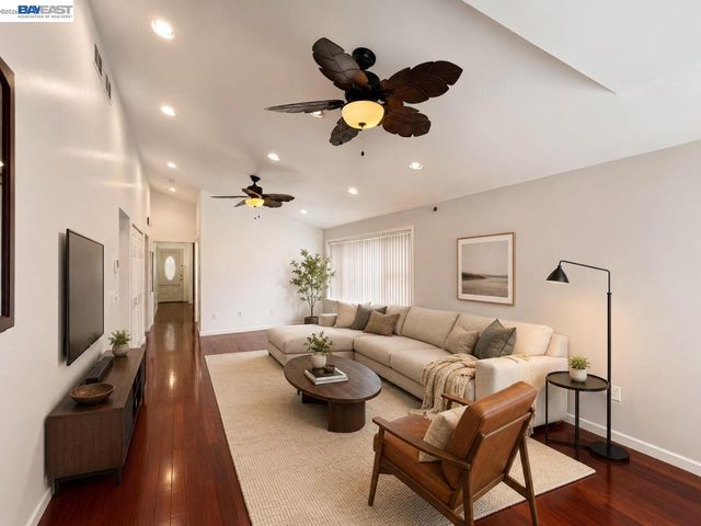 3325 Macarthur Blvd, Oakland, CA 94602