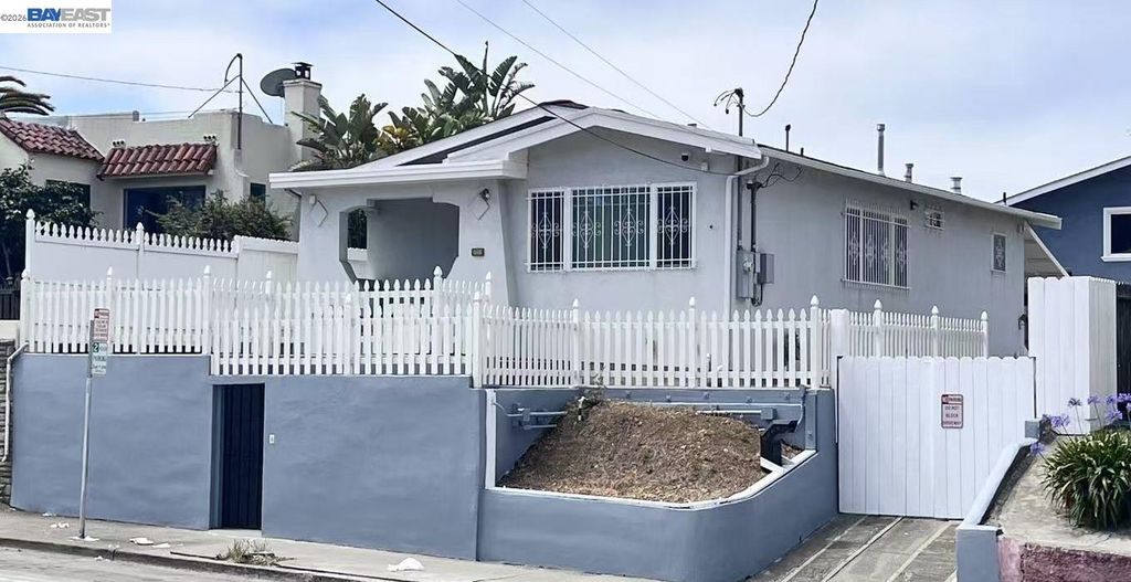 3325 Macarthur Blvd, Oakland, CA 94602