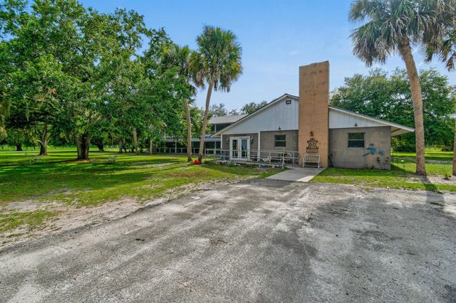 9601 SW Fox Brown Road, Indiantown, FL 34956
