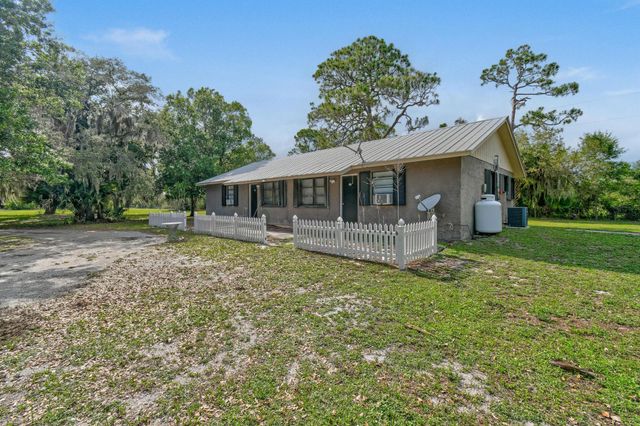 9601 SW Fox Brown Road, Indiantown, FL 34956