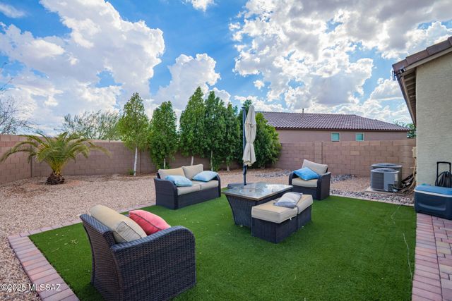 6255 S Desert Peak Drive, Tucson, AZ 85706