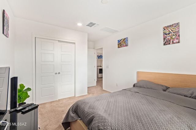 6255 S Desert Peak Drive, Tucson, AZ 85706