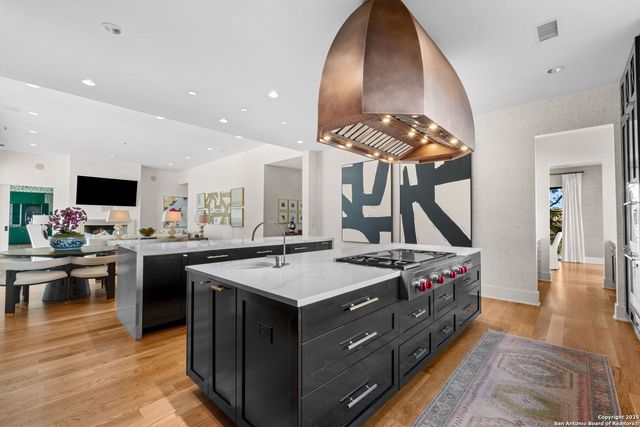 730 Elizabeth, San Antonio, TX 78209