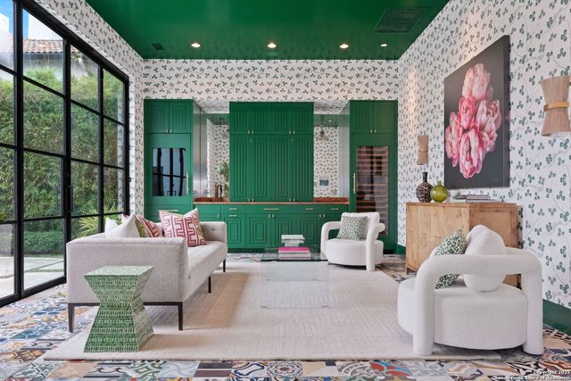 730 Elizabeth, San Antonio, TX 78209