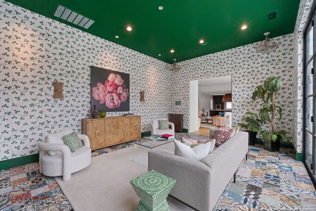 730 Elizabeth, San Antonio, TX 78209