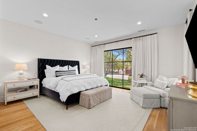 730 Elizabeth, San Antonio, TX 78209