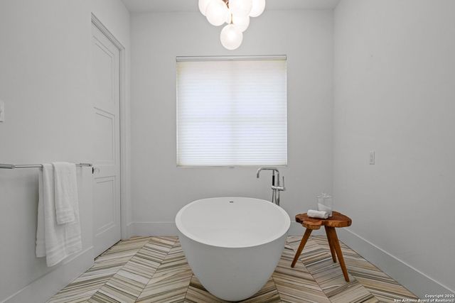 730 Elizabeth, San Antonio, TX 78209