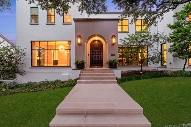 730 Elizabeth, San Antonio, TX 78209