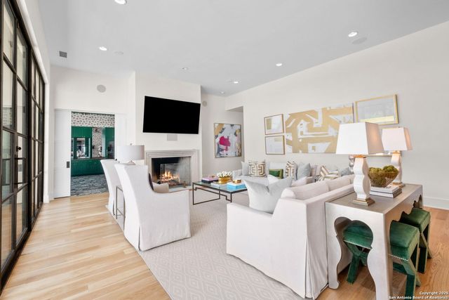 730 Elizabeth, San Antonio, TX 78209