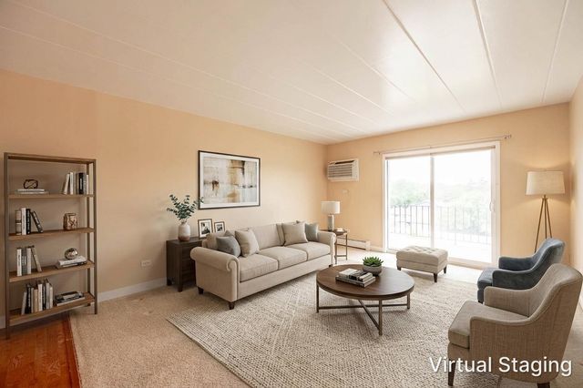 1000 S Lorraine Road 411, Wheaton, IL 60189