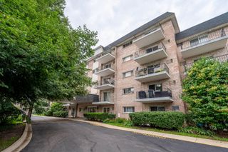 1000 S Lorraine Road 411, Wheaton, IL 60189