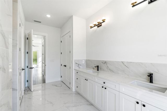 210 TOURNAMENT ROAD, Rotonda West, FL 33947