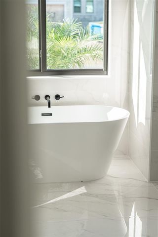 210 TOURNAMENT ROAD, Rotonda West, FL 33947