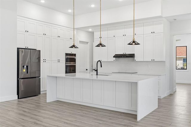 210 TOURNAMENT ROAD, Rotonda West, FL 33947