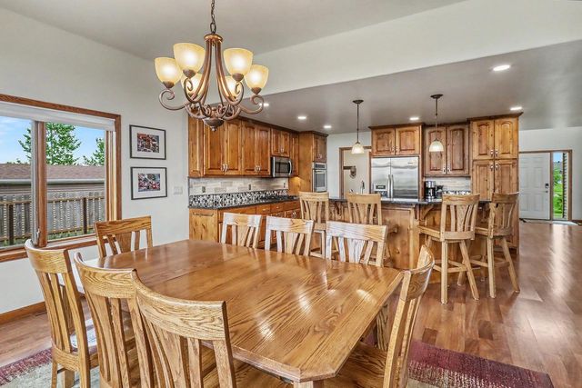 3969 85th Avenue N, Moorhead, MN 56560