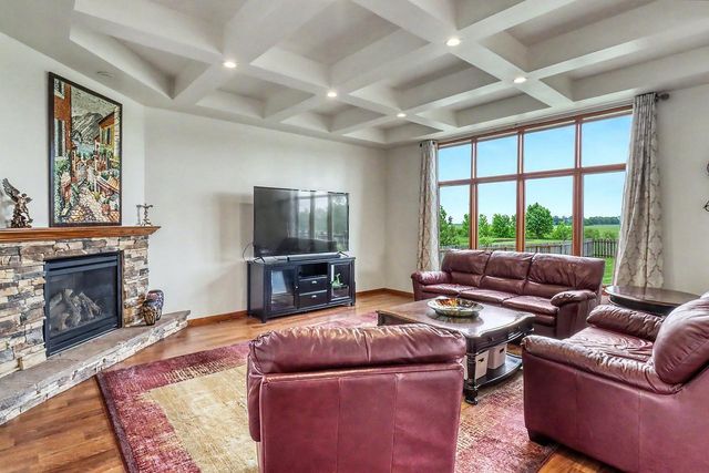 3969 85th Avenue N, Moorhead, MN 56560